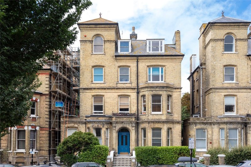 2 bedroom property for sale in Malvern House, 8 Second Avenue, Hove