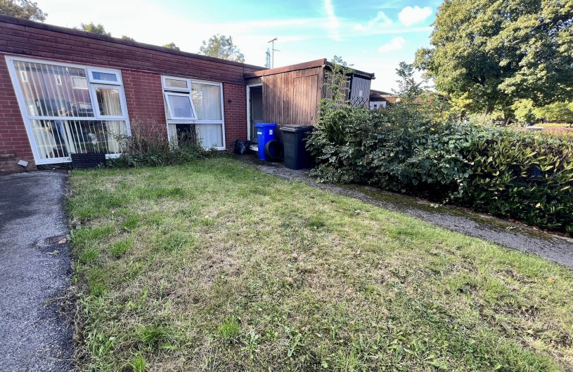 St. Austell Close, Brookvale, Runcorn 1 bedroom terraced bungalow