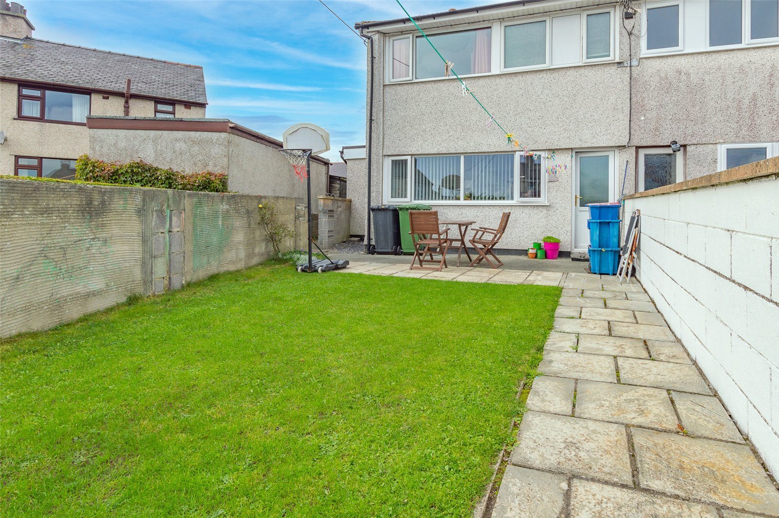 3 bedroom property for sale in Bryn Hwfa, Rhostrehwfa, Llangefni, LL77