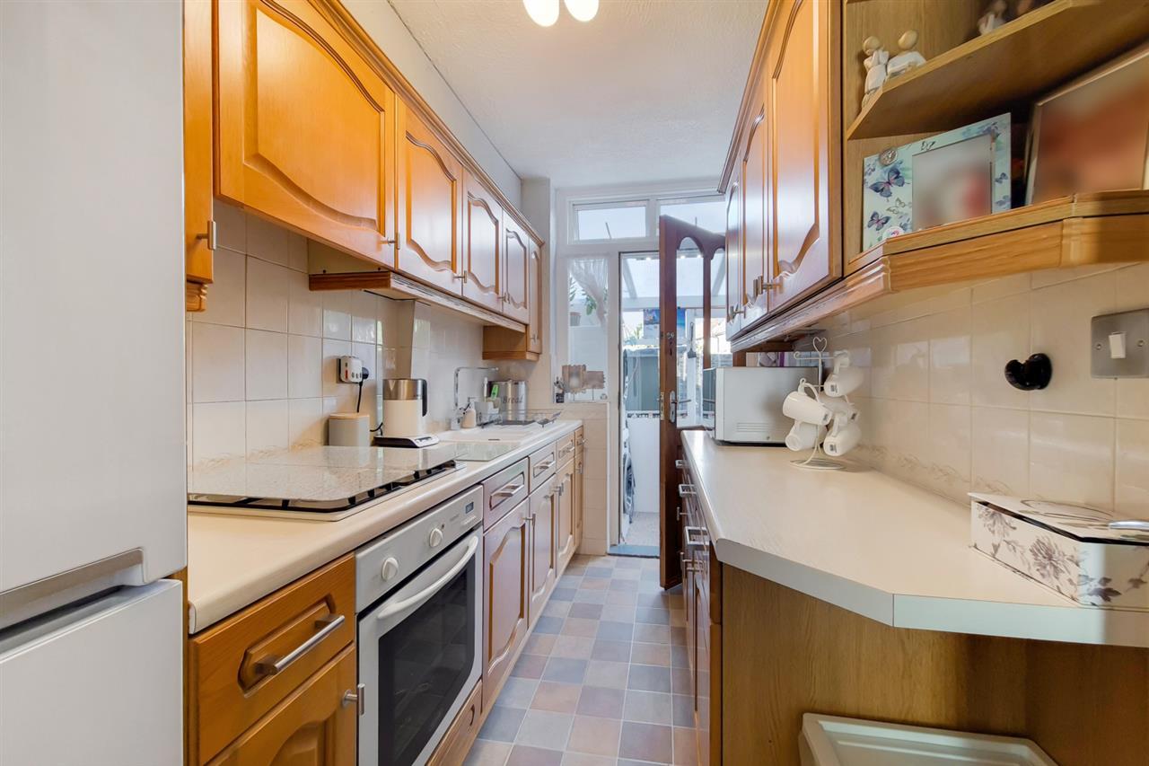 Valence Wood Road, Dagenham, Essex Image 4