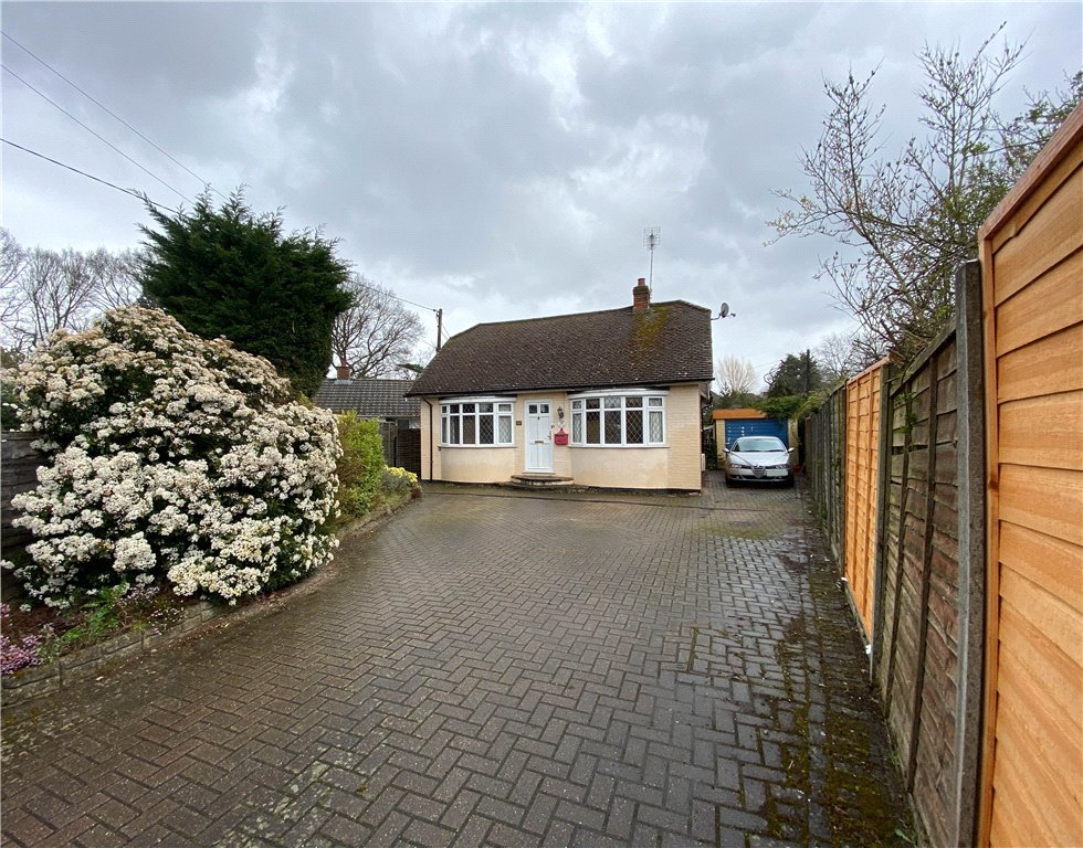 3 bedroom property for sale in Delta Road, Chobham, Woking, Surrey