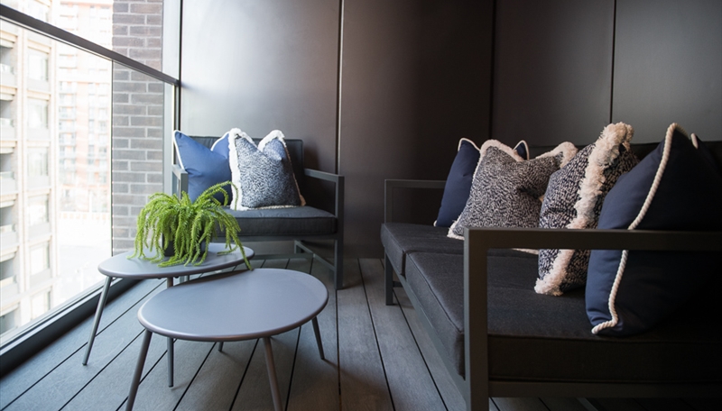 TWO BEDROOM APARTMENT  TO LET  CHARLES CLOWES WALK  NINE ELMS  SW11 Image 5