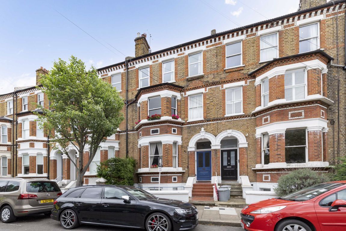 Jacksons 2 bedroom property for sale in Schubert Road, Putney £625,000