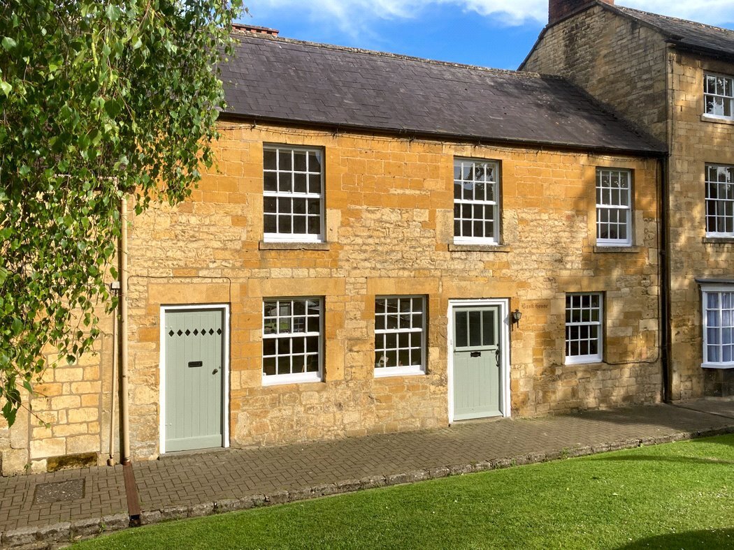 JacksonStops 3 bedroom property for sale in Leysbourne, Chipping