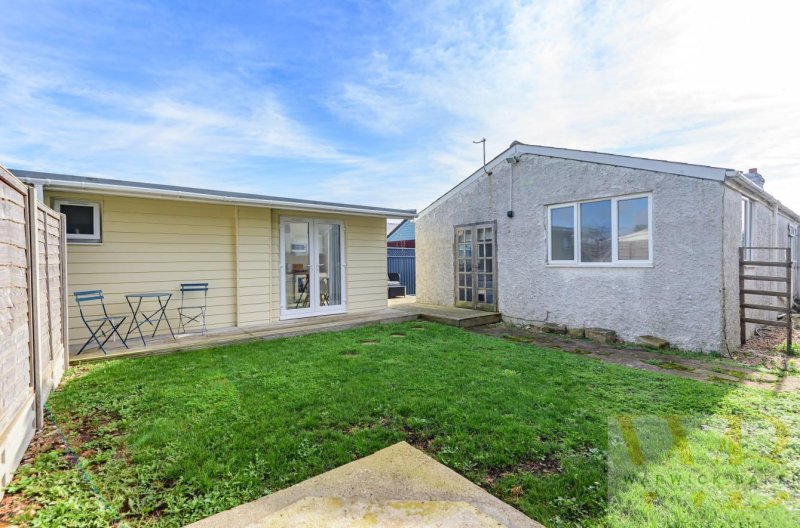 4 bedroom property for sale in Old Fort Road, ShorehamBySea Offers