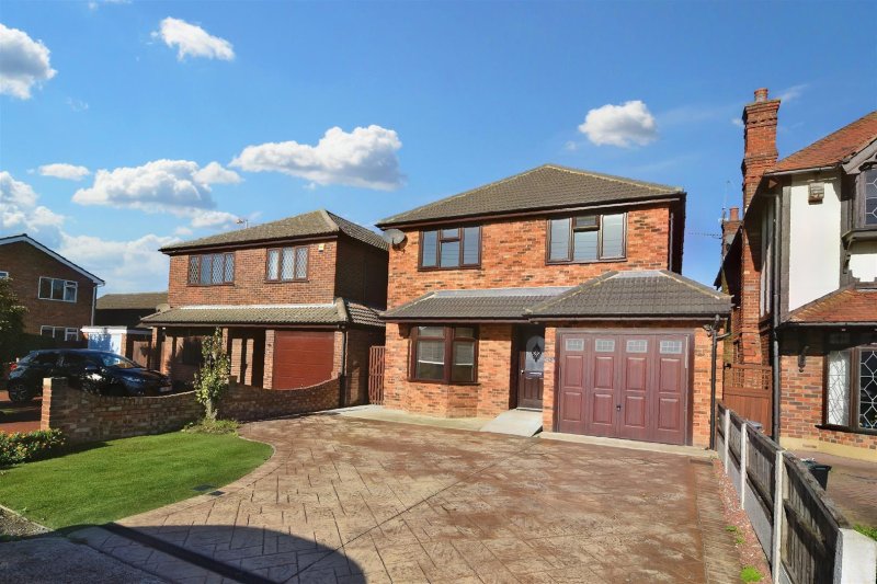 4 bedroom property for sale in Poplar Road, Canvey Island £500,000