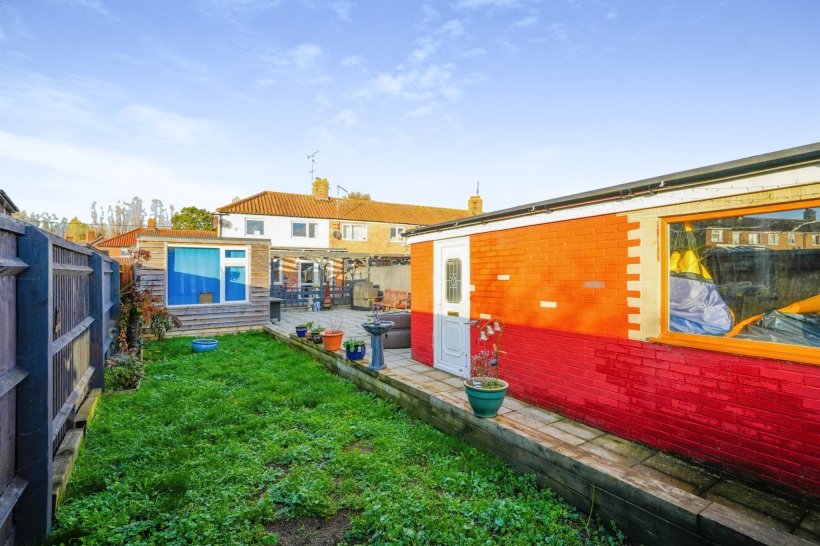 Oxford Crescent, Didcot 4 bedroom semidetached house Allen & Harris