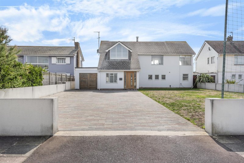 5 bedroom property for sale in Old Fort Road, ShorehamBySea £2,000,000