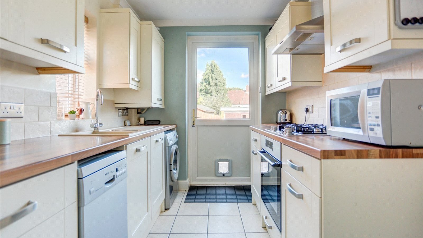 3 bedroom property for sale in Windlesham Close, Portslade, BN41