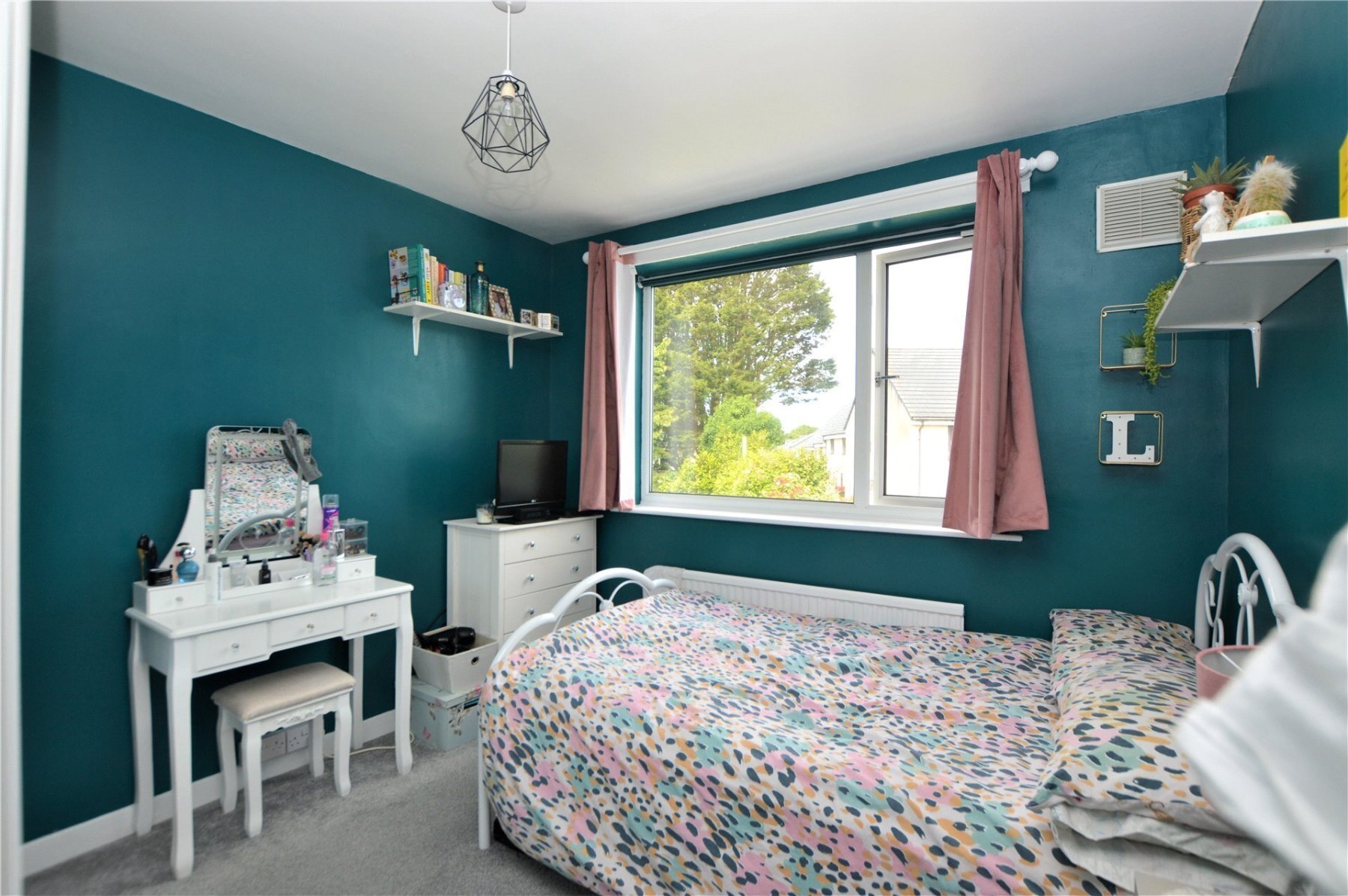 3 bedroom property for sale in Carnock Road, Plymouth, Devon, PL2