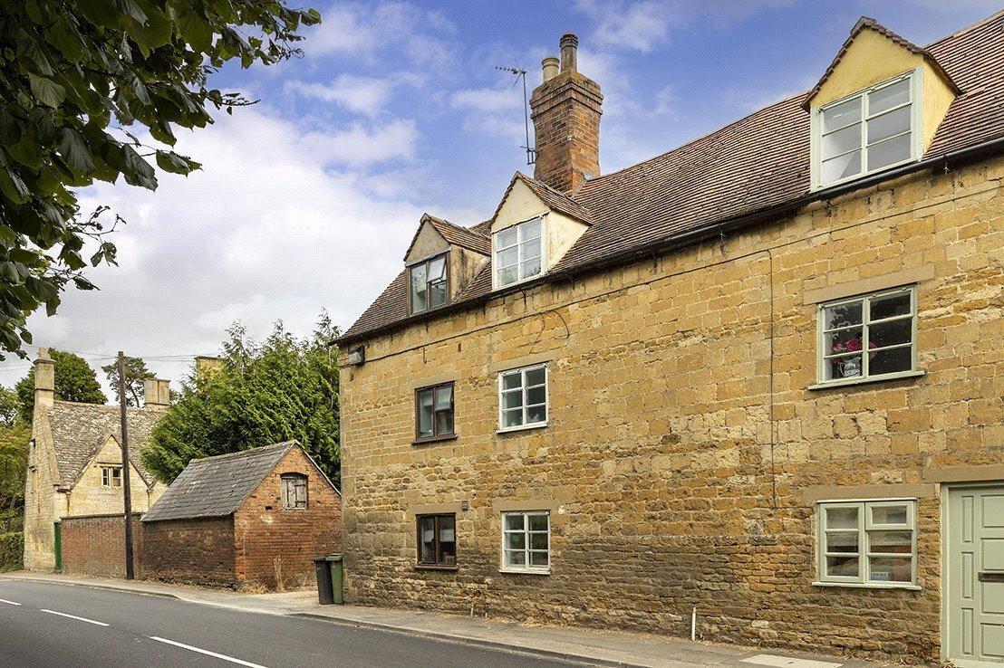 JacksonStops 2 bedroom property for sale in The Terrace, High Street