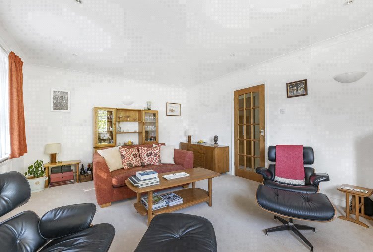 3 bedroom property for sale in Heatherdale Road, Camberley, Surrey