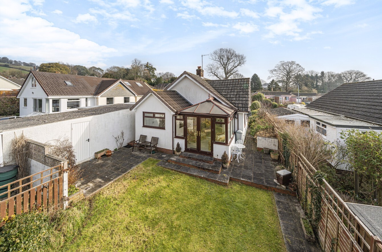 3 bedroom property for sale in Coombe Close, Bovey Tracey, Newton Abbot