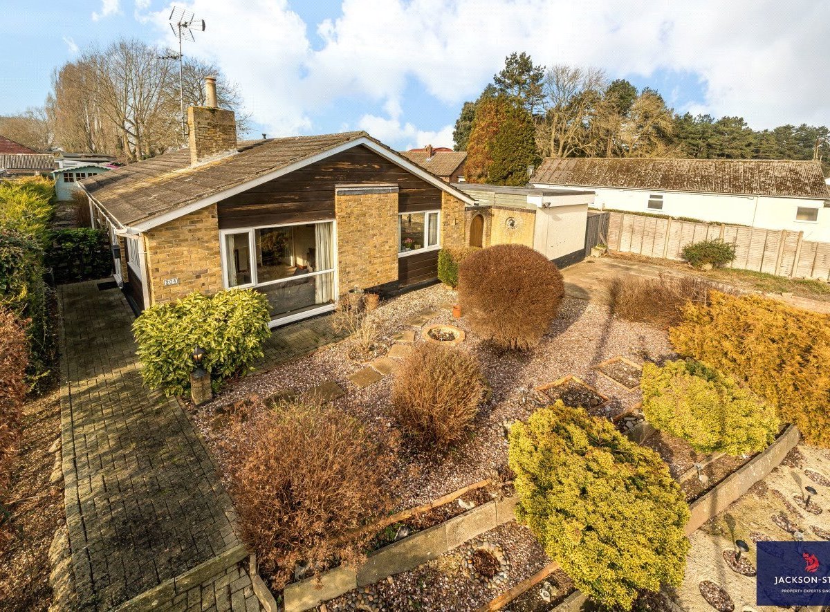 JacksonStops 3 bedroom property for sale in High Street, Cheveley