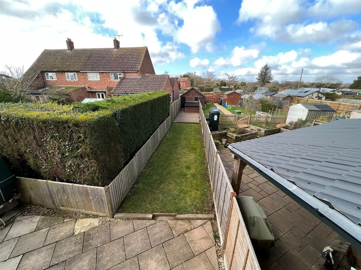 LINGS CLOSE, EATON, VALE OF BELVOIR
