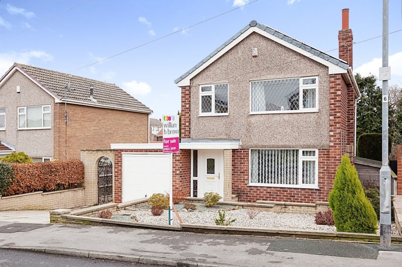 Ashdene Crescent, Crofton, Wakefield 3 bedroom detached house