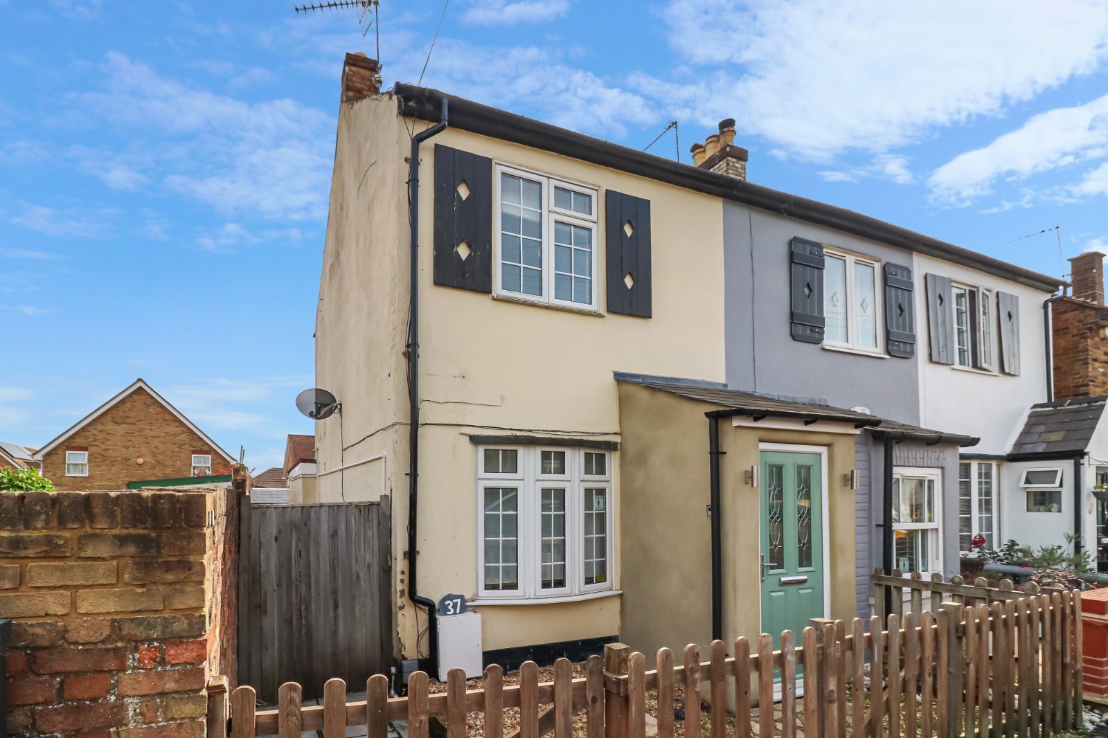 2 bedroom property for sale in Breakspeare Road, Abbots Langley, Herts, WD5 Guide price £435,000