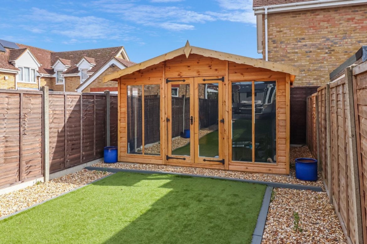 2 bedroom property for sale in Breakspeare Road, Abbots Langley, Herts, WD5 Guide price £435,000