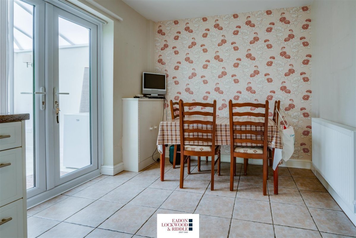 3 bedroom property for sale in Reasby Avenue, Ravenfield, Rotherham