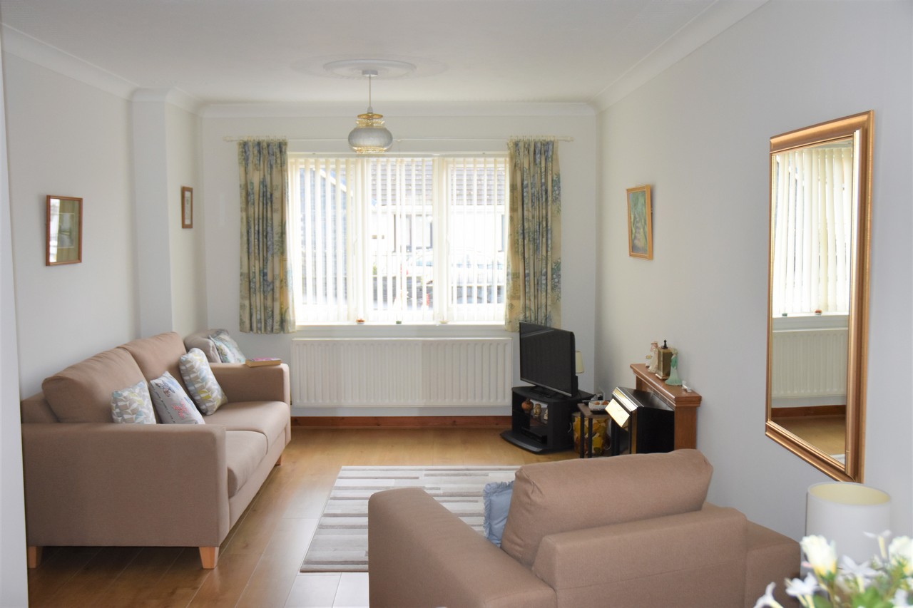 3 bedroom property for sale in Hafanfach, 24 Brynderi Close, Newcastle