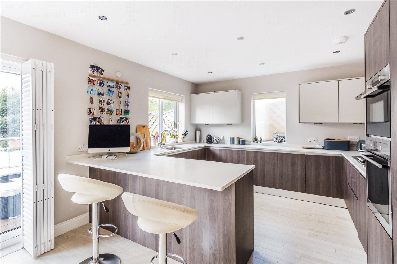 JacksonStops 5 bedroom property for sale in Somerset Gardens, Meadvale, Redhill, RH1 Guide