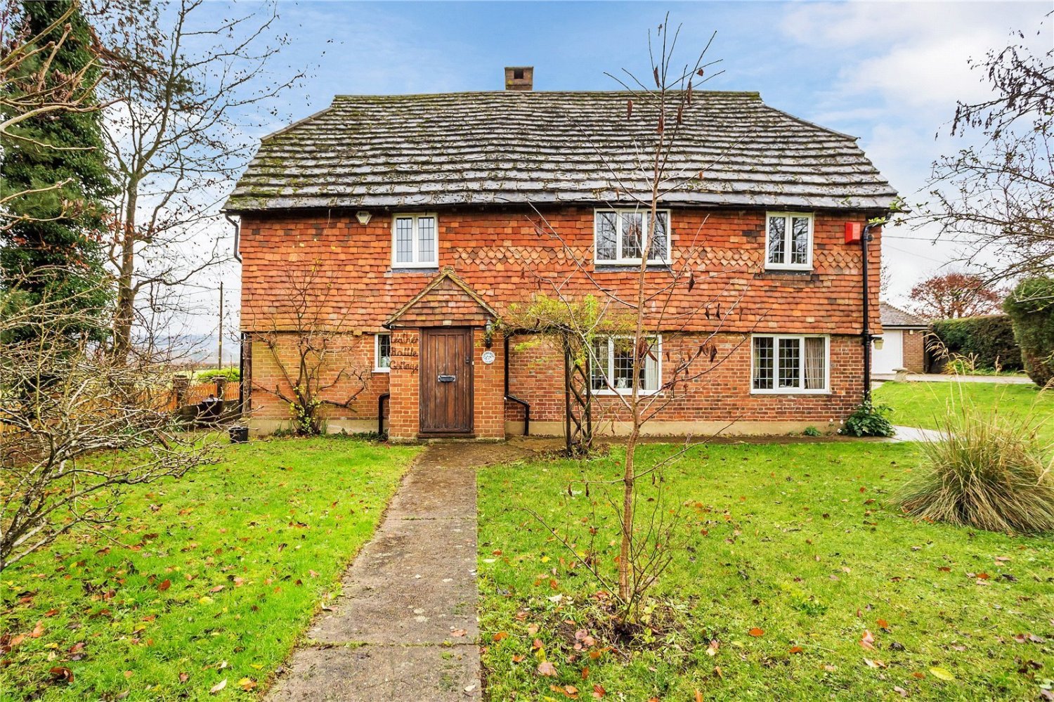 JacksonStops 4 bedroom property for sale in Nutfield Marsh Road