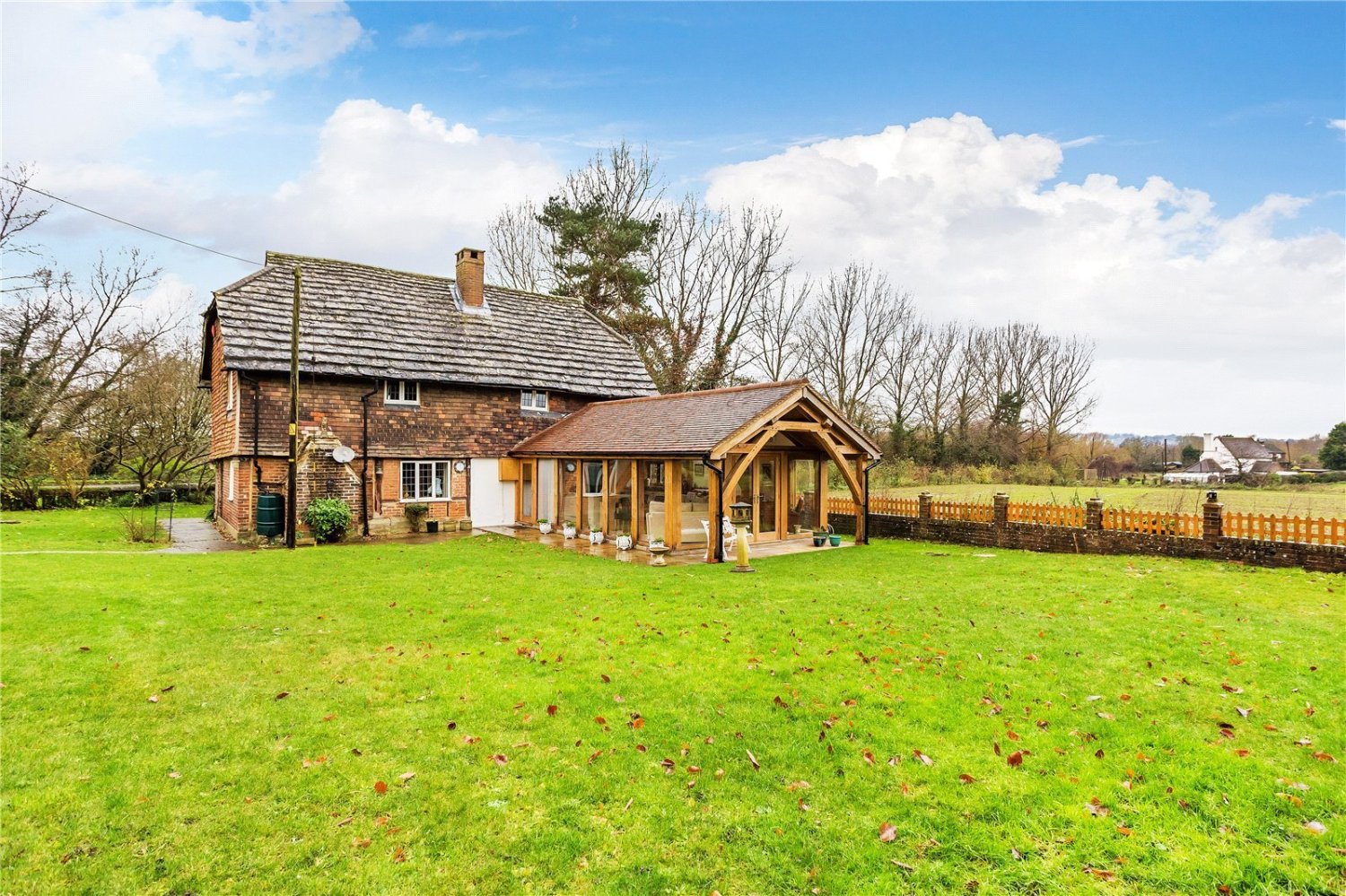 JacksonStops 4 bedroom property for sale in Nutfield Marsh Road