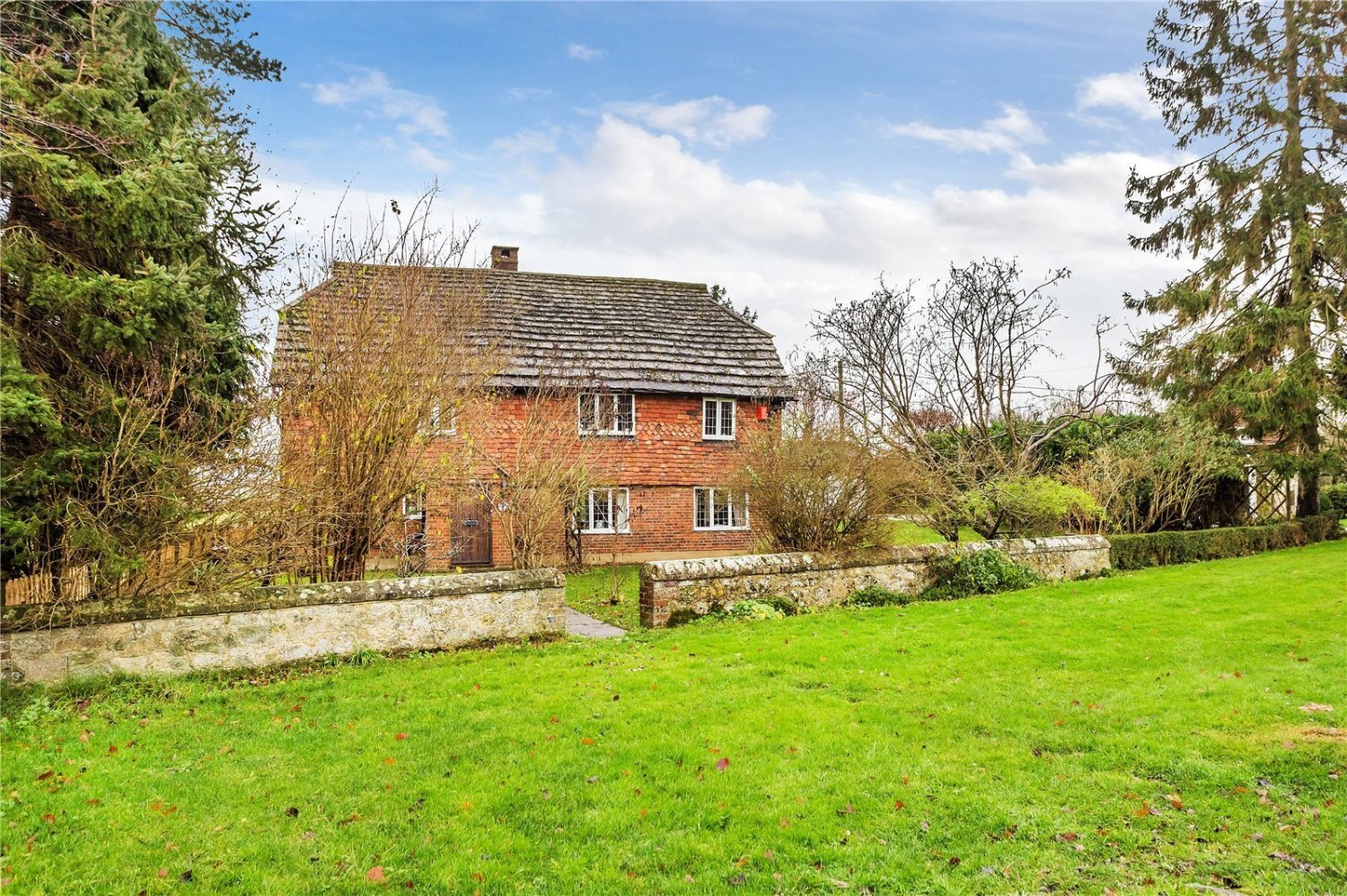 JacksonStops 4 bedroom property for sale in Nutfield Marsh Road