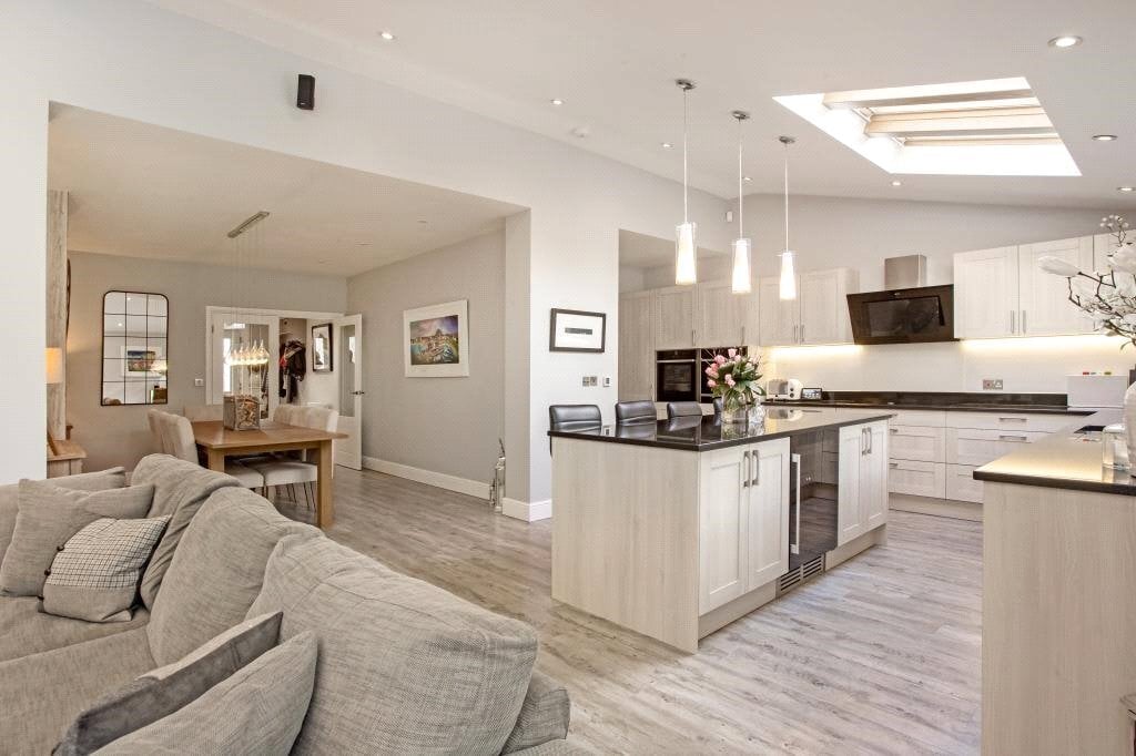 4 bedroom property for sale in Eastrop Lane, Basingstoke, RG21 Guide