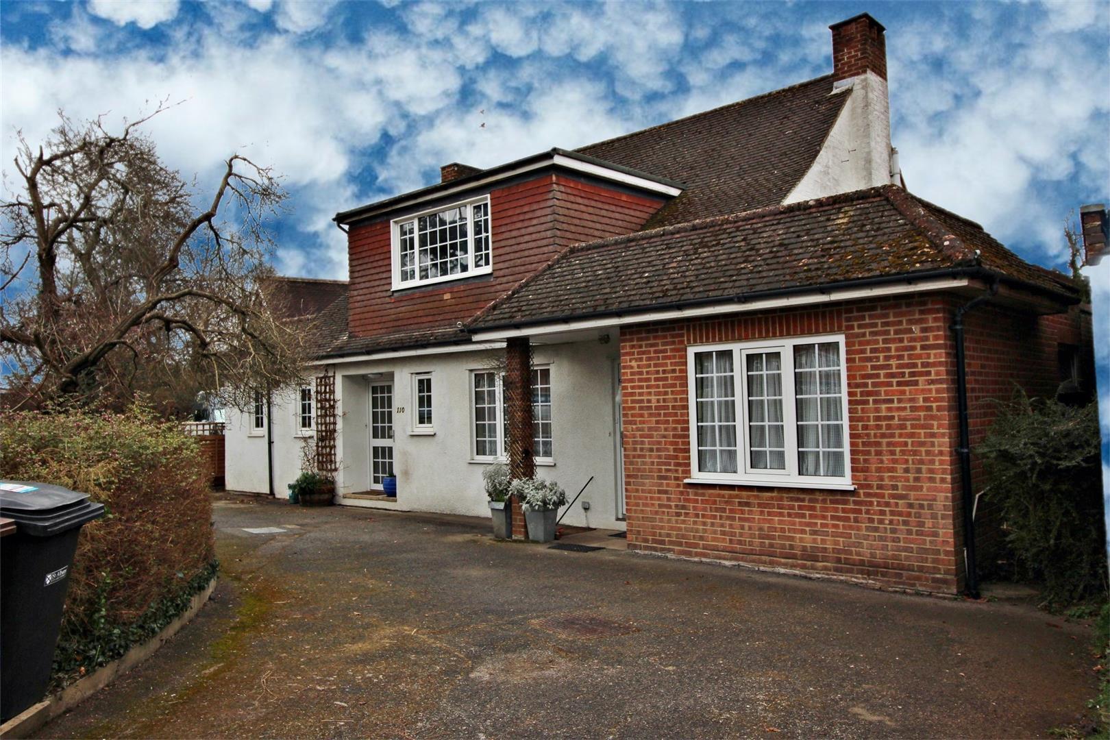 4 bedroom property for sale in Marshalswick Lane, St. Albans Guide