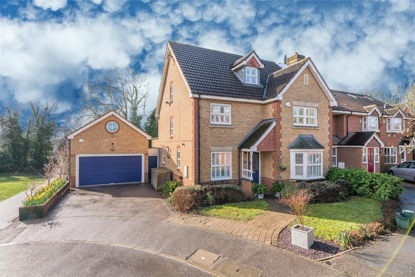4 bedroom property for sale in Longacres, St Albans Guide price £