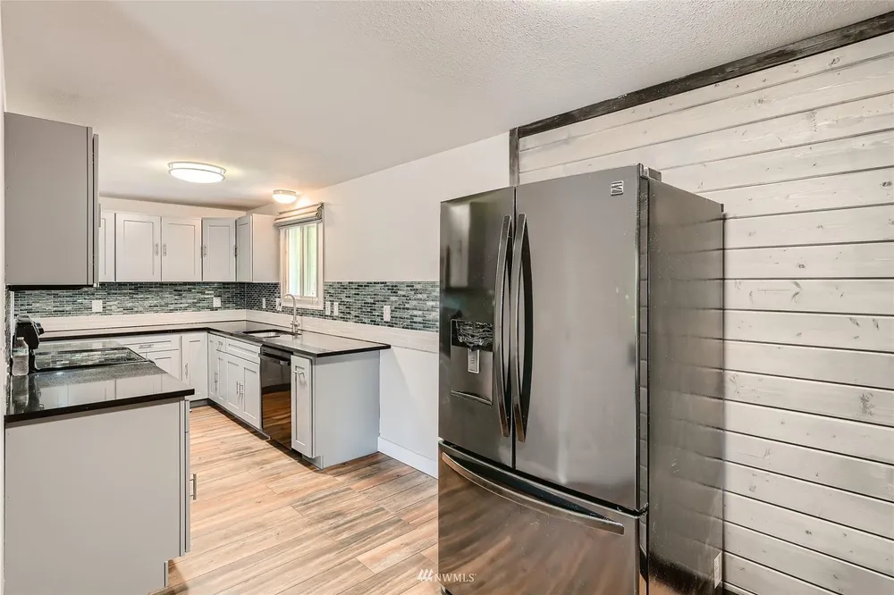2305 S 116th Pl, Burien, WA 98168