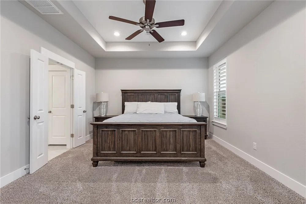 3906 Brownway Dr, College Station, TX 77845