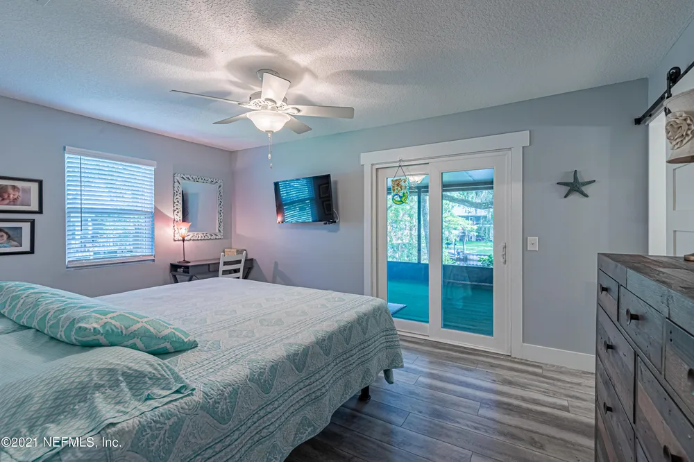 4056 Scenic Dr, Middleburg, FL 32068