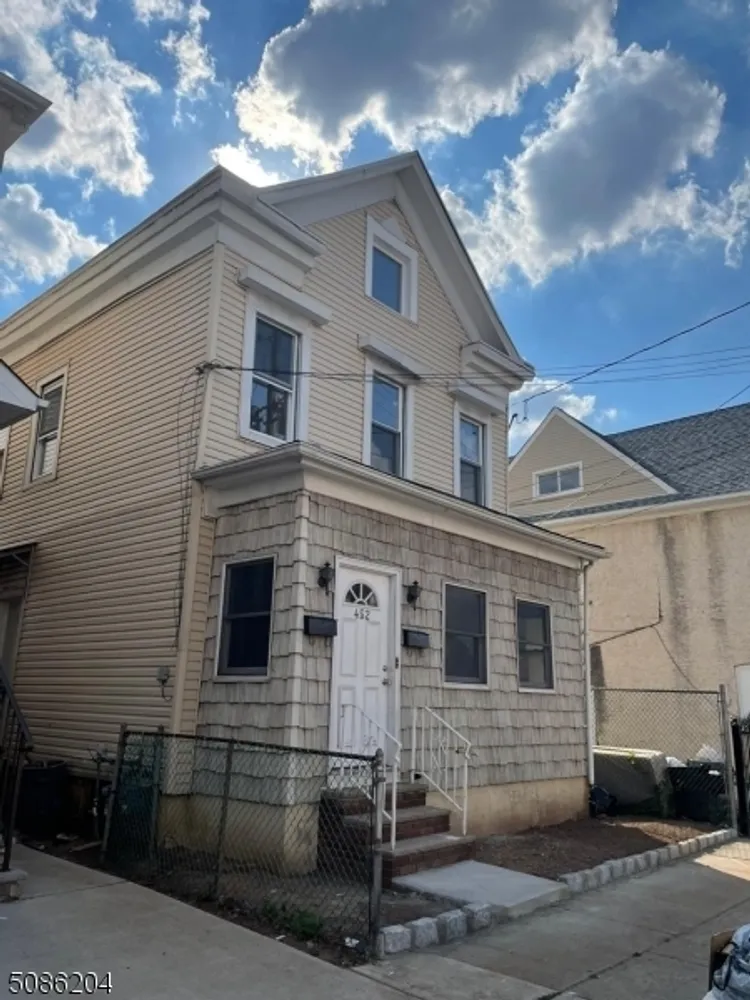 452 E Jersey St, Elizabeth, NJ 07206