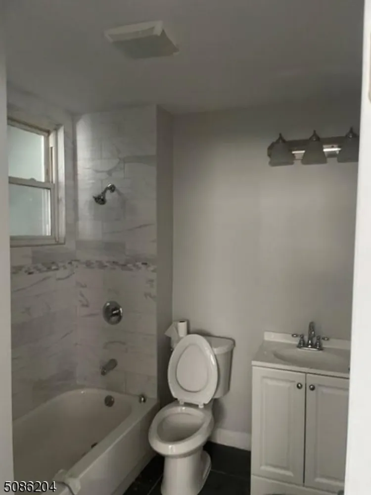 452 E Jersey St, Elizabeth, NJ 07206