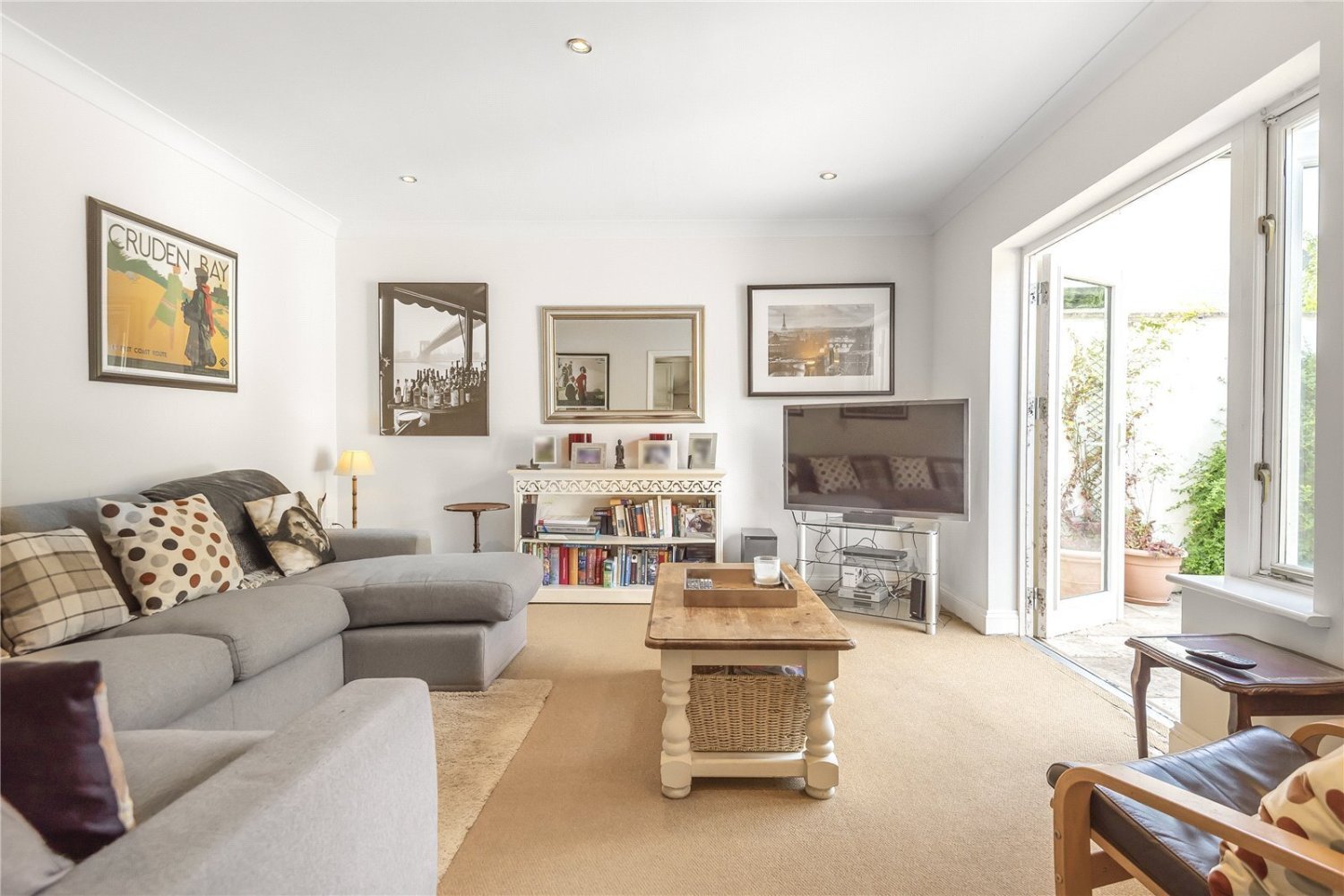 JacksonStops 5 bedroom property for sale in Newmarket Road, Cheveley