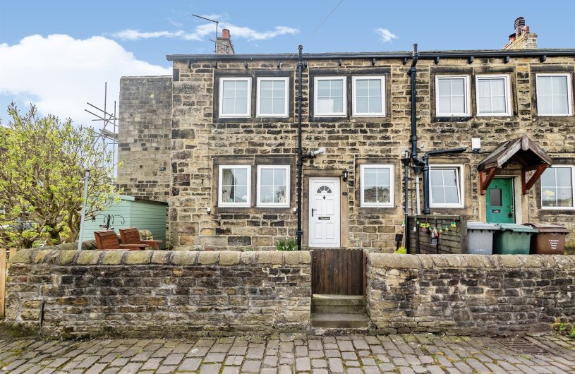 Crofthouse Lane, Keighley 1 bedroom cottage Holroyds Estate Agents