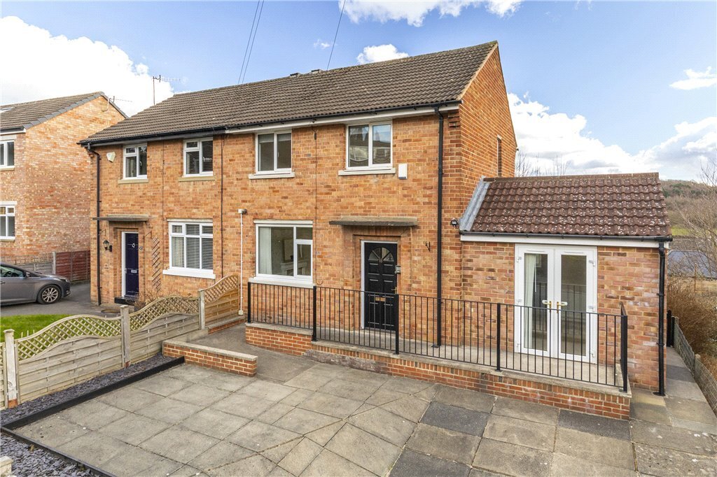 3 bedroom property for sale in St. James Road, Baildon, BD17 Guide