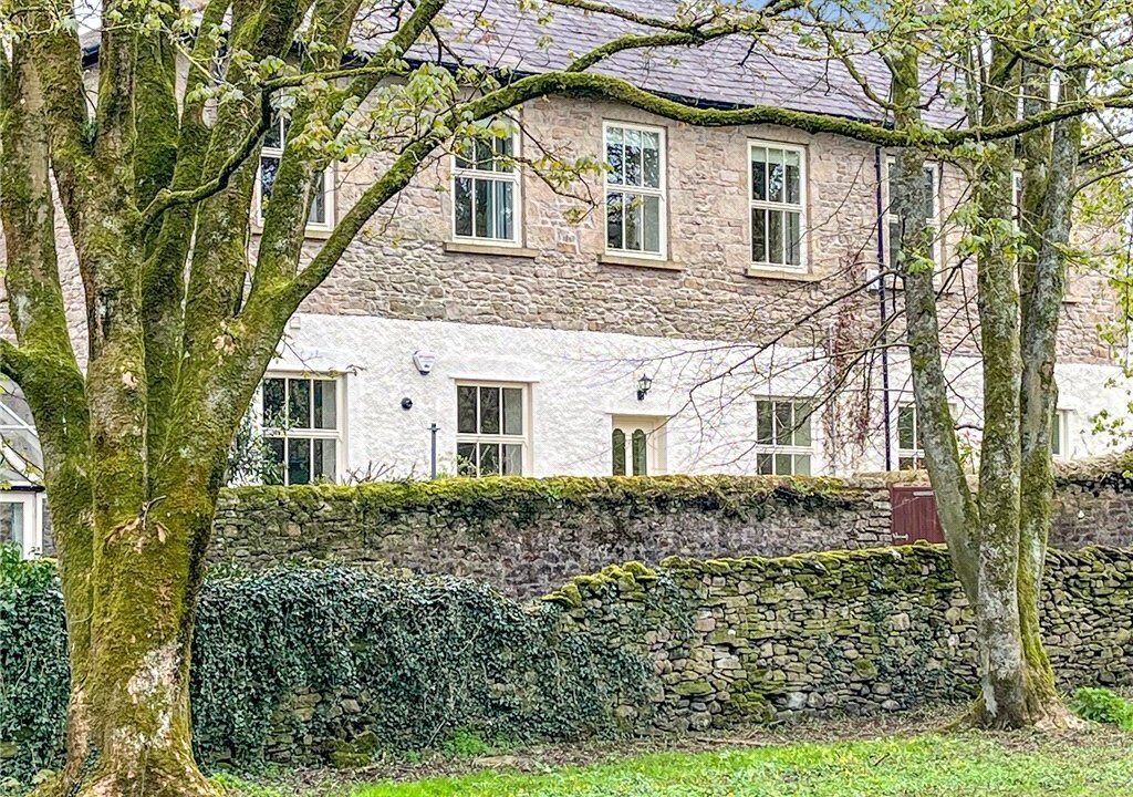2 bedroom property for sale in Raines Road, Giggleswick, Settle, BD24