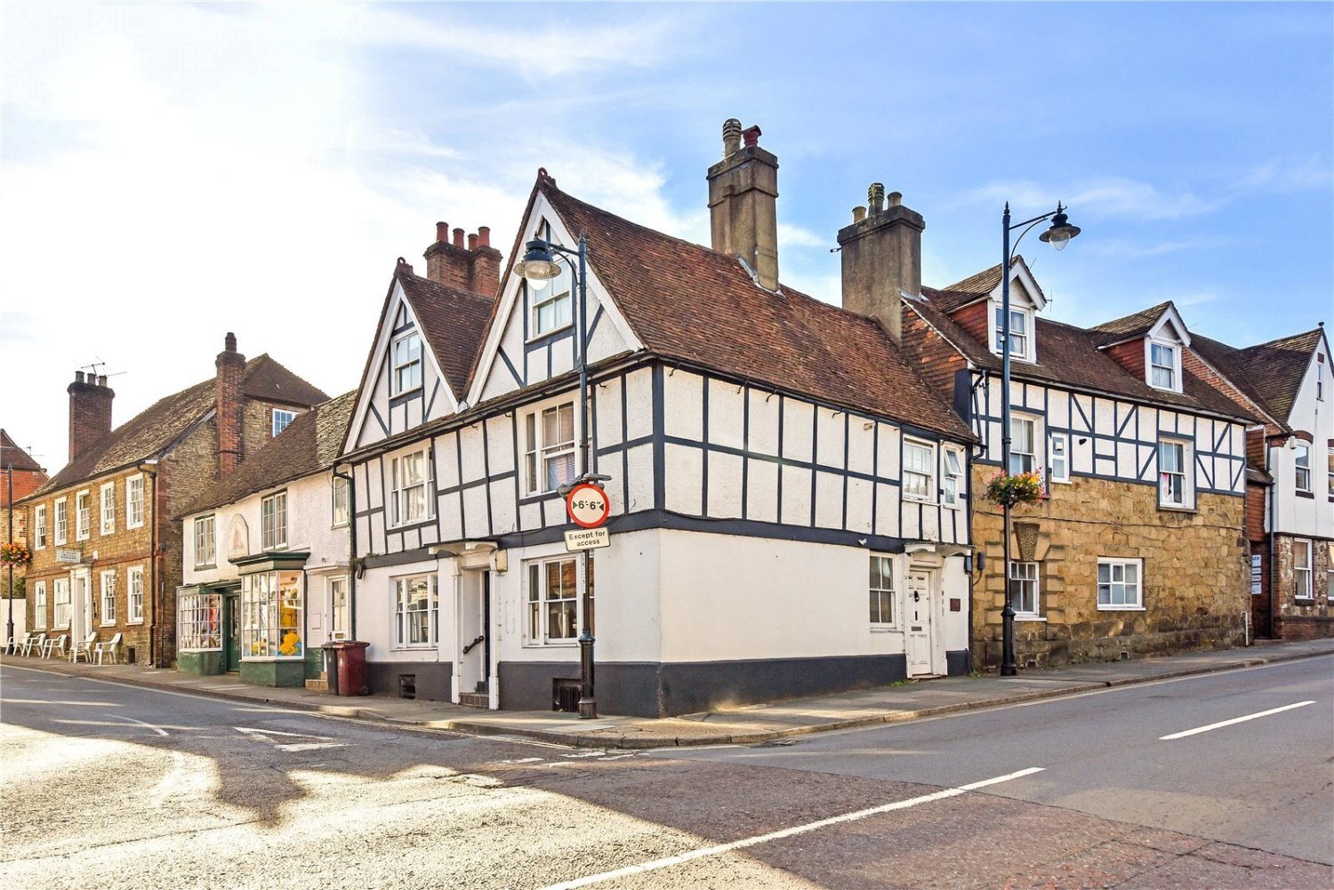 JacksonStops property for sale in Rumbolds Hill, Midhurst, West