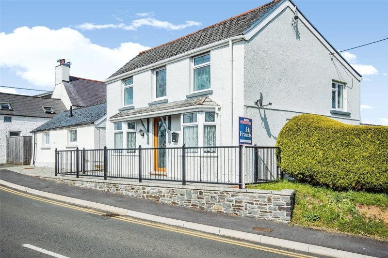 3 bedroom property for sale in Pentlepoir, Saundersfoot, Pembrokeshire