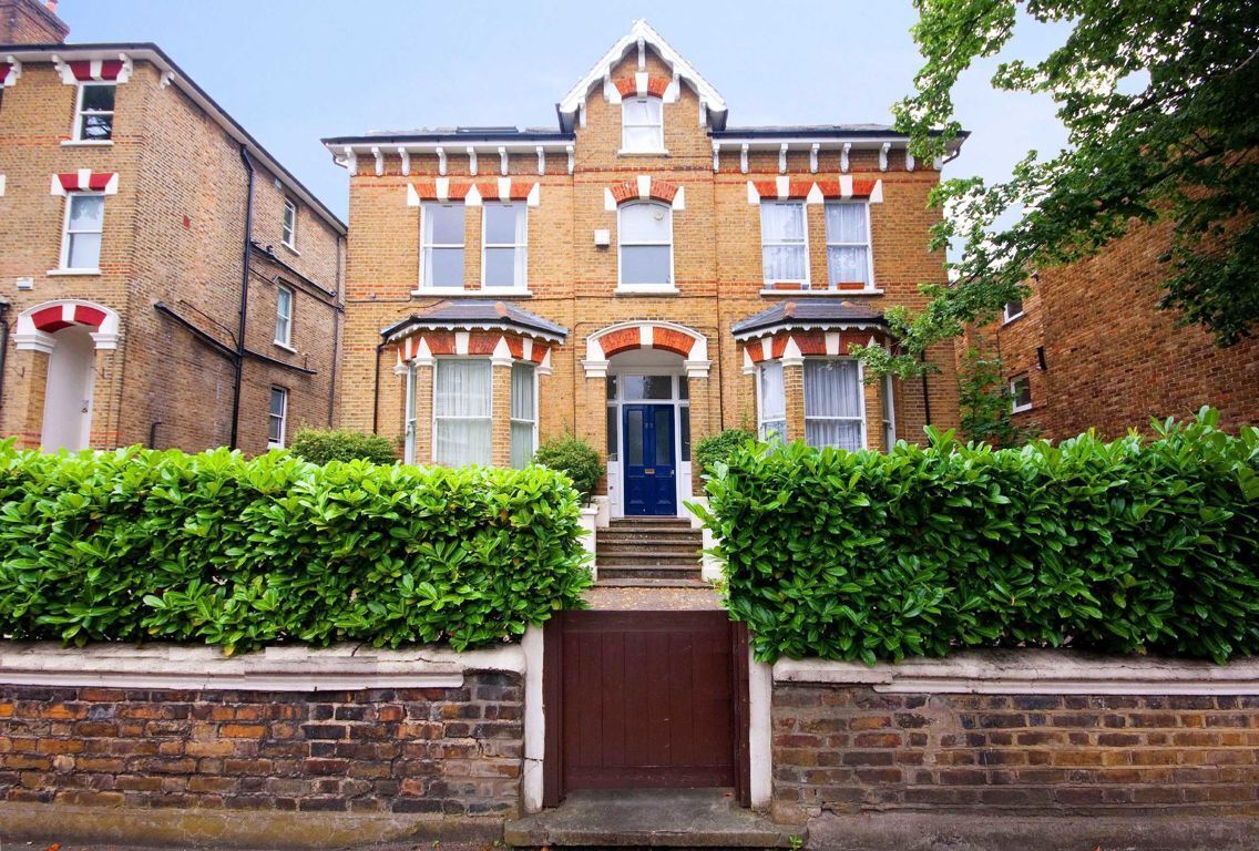 Robertson Smith & Kempson 1 bedroom property to let in Churchfield
