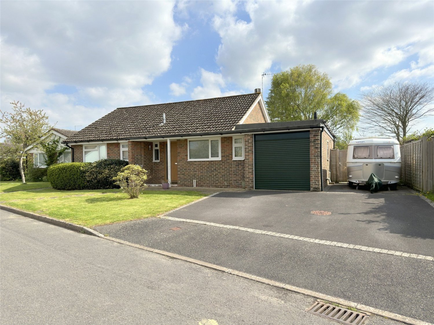 JacksonStops 3 bedroom property for sale in Marcuse Fields, Bosham