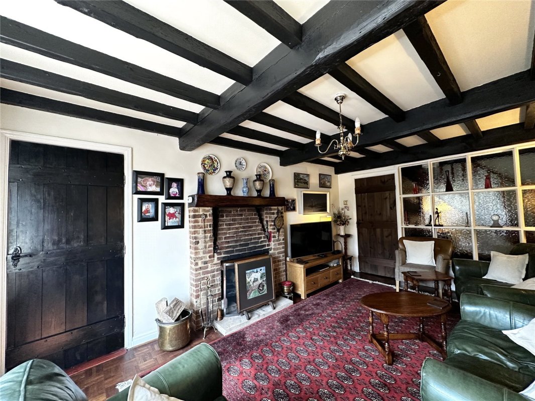 4 bedroom property for sale in High Street, Spetisbury, Blandford Forum