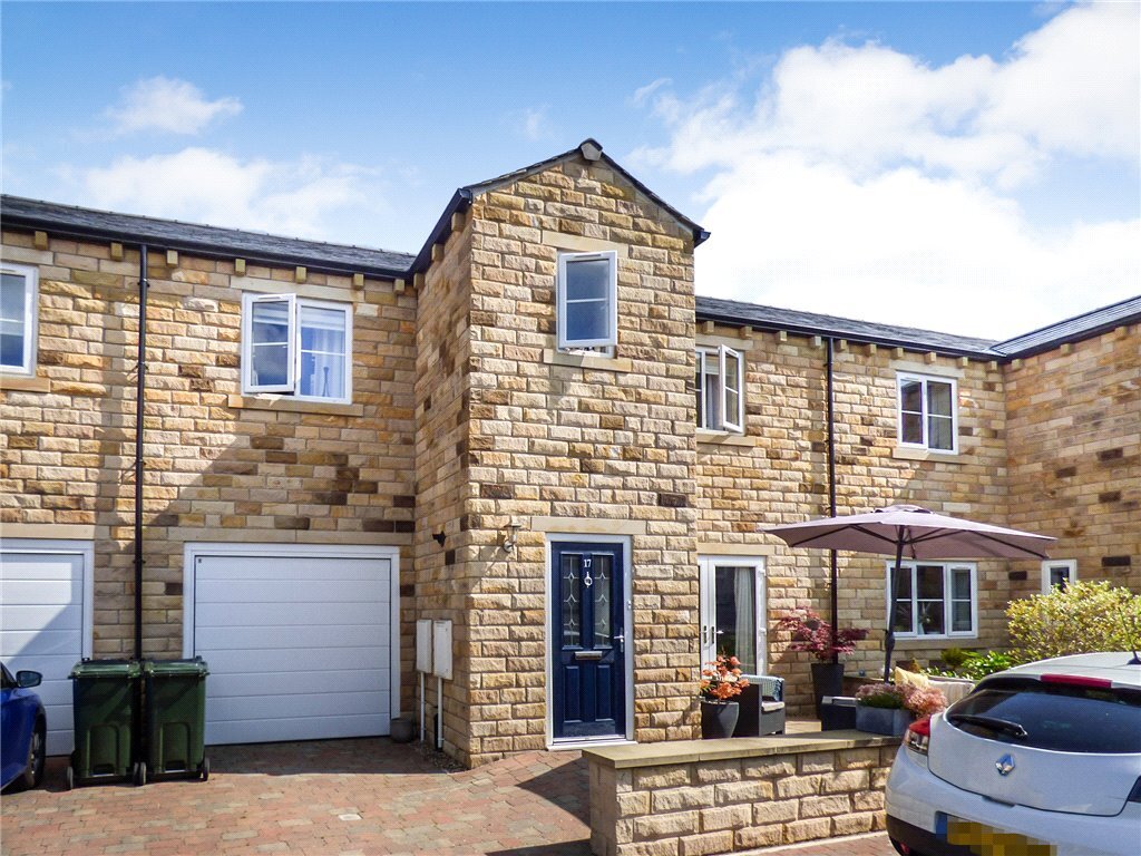 3 bedroom property for sale in Stockbridge Wharf, Riddlesden, Keighley