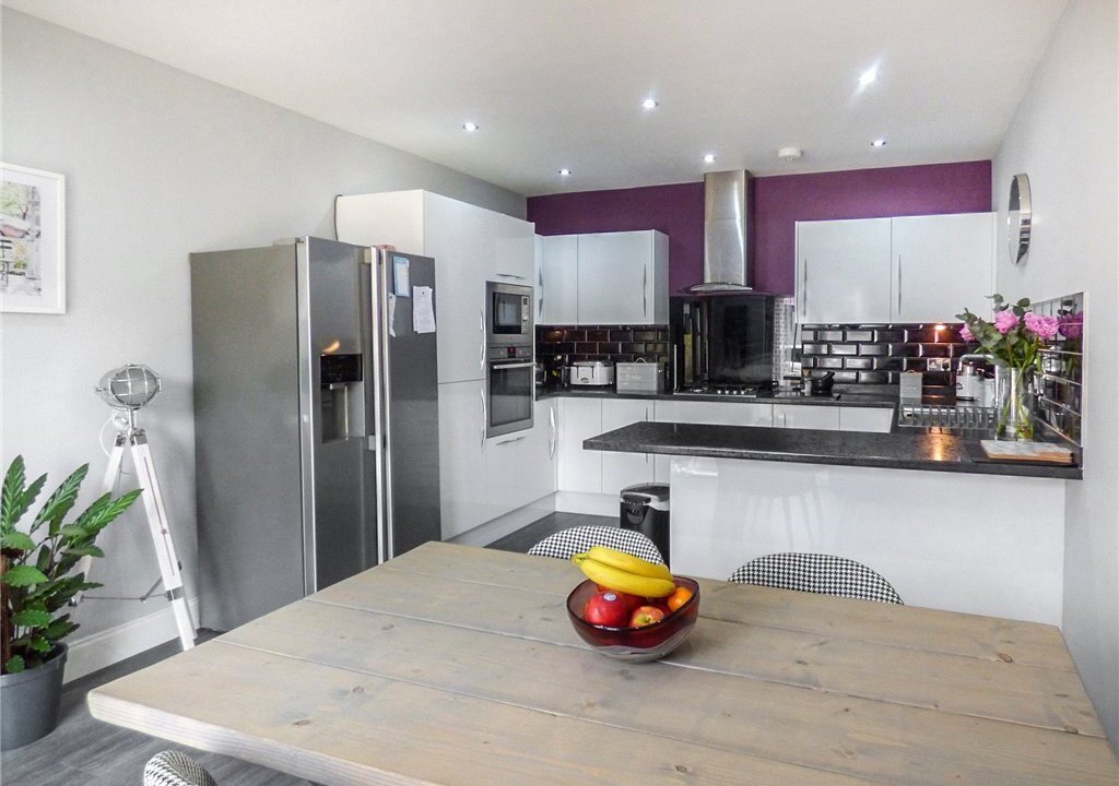 3 bedroom property for sale in Stockbridge Wharf, Riddlesden, Keighley