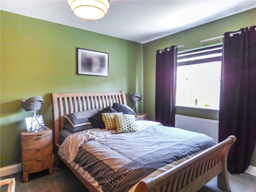 3 bedroom property for sale in Stockbridge Wharf, Riddlesden, Keighley