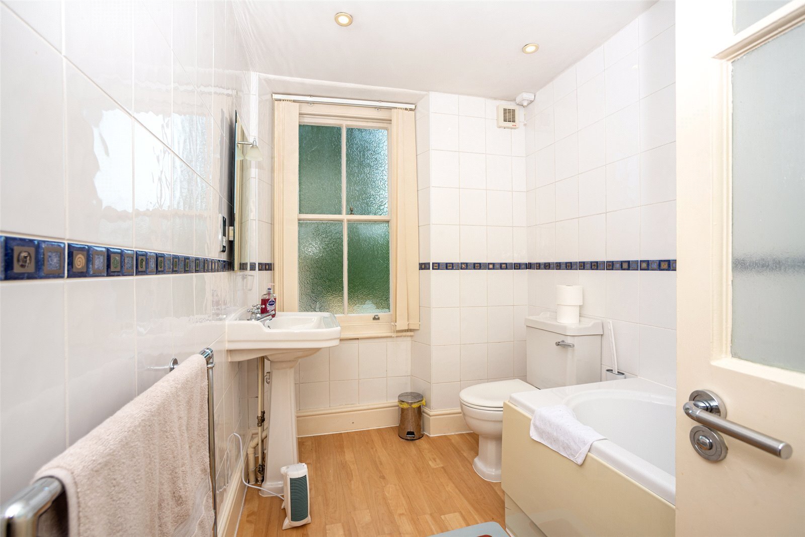 2 bedroom property for sale in Beaumaris, Isle of Anglesey, LL58