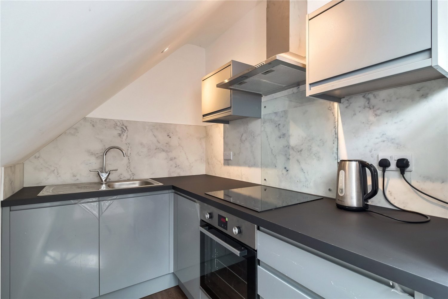 JacksonStops 4 bedroom property for sale in Schoolfold Lane